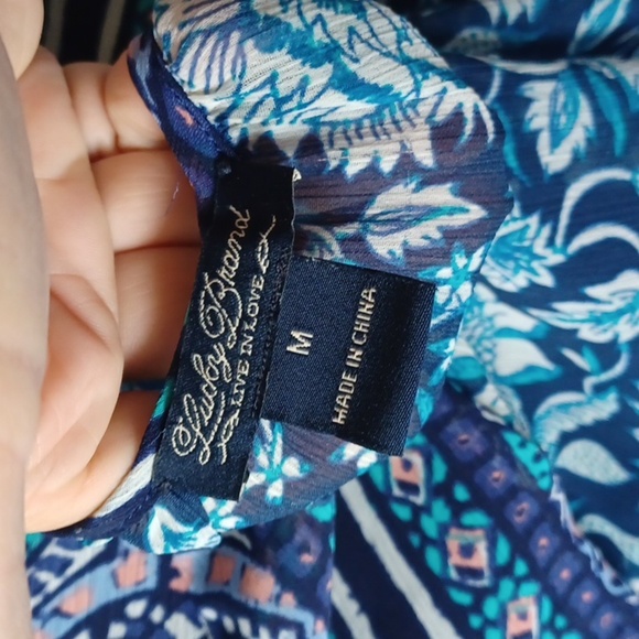 Lucky Brand Top - boho style, v-neck,  tie drawstring bottom,  elastic arm holes - Picture 5 of 8